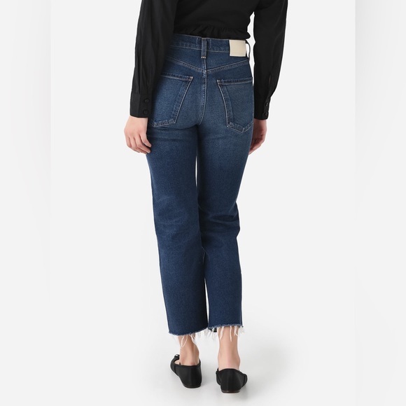 Citizens Of Humanity Daphne Crop Dark Blue Jeans with Raw Hem Size 30 - Picture 2 of 8